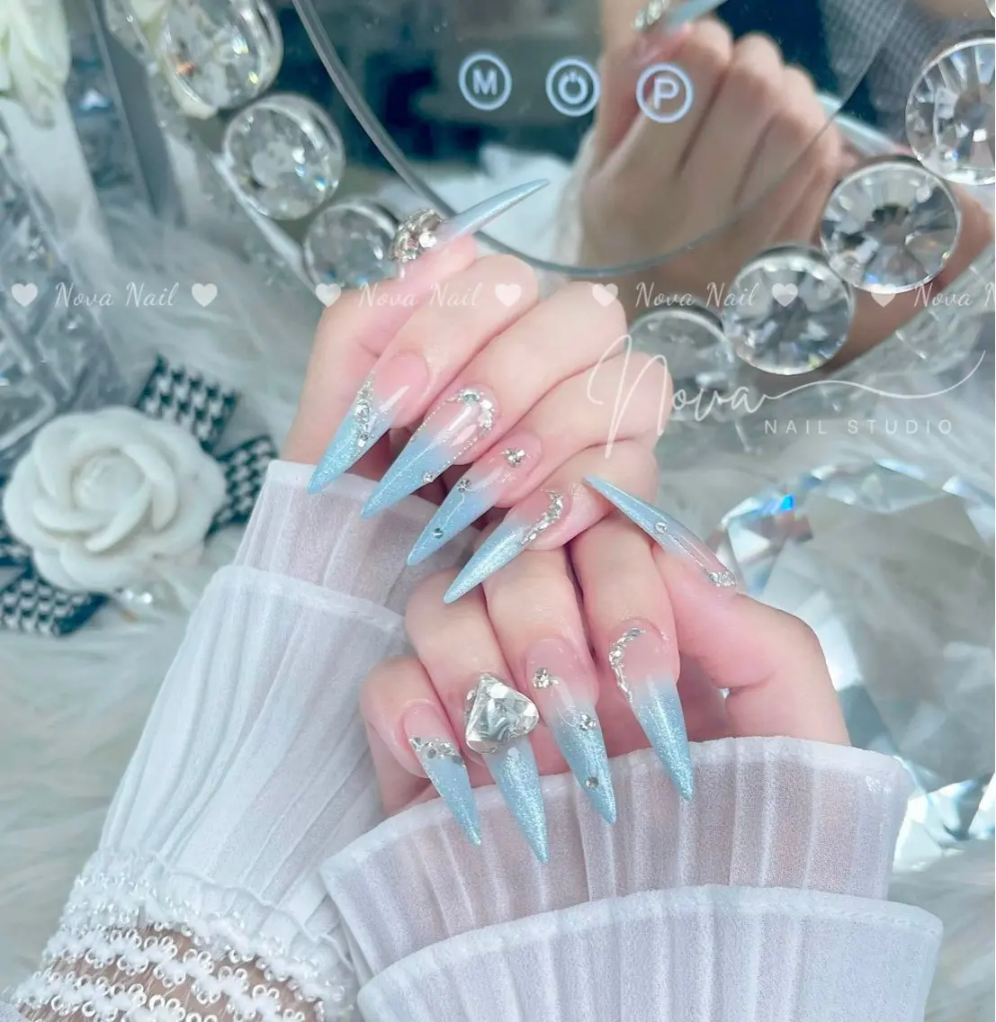 ネイル ハンドネイル ハンドケア Kitty Nail Novaのネイルデザイン