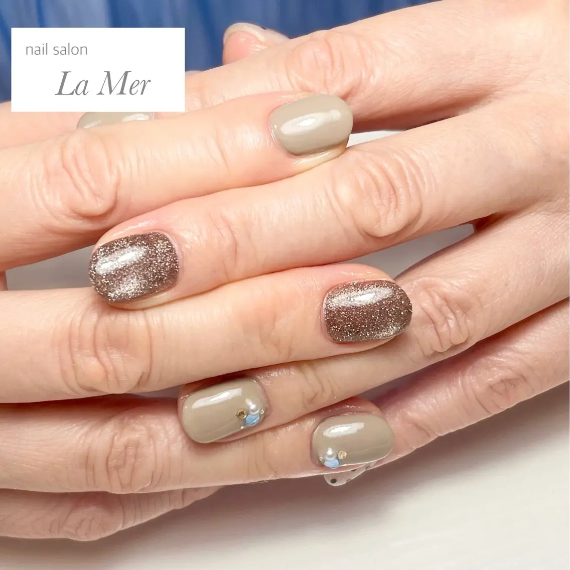 ネイル ブラウン カジュアル ドット フラッシュネイル フラッシュマグ ハンドネイル nailsalon La Merのネイルデザイン