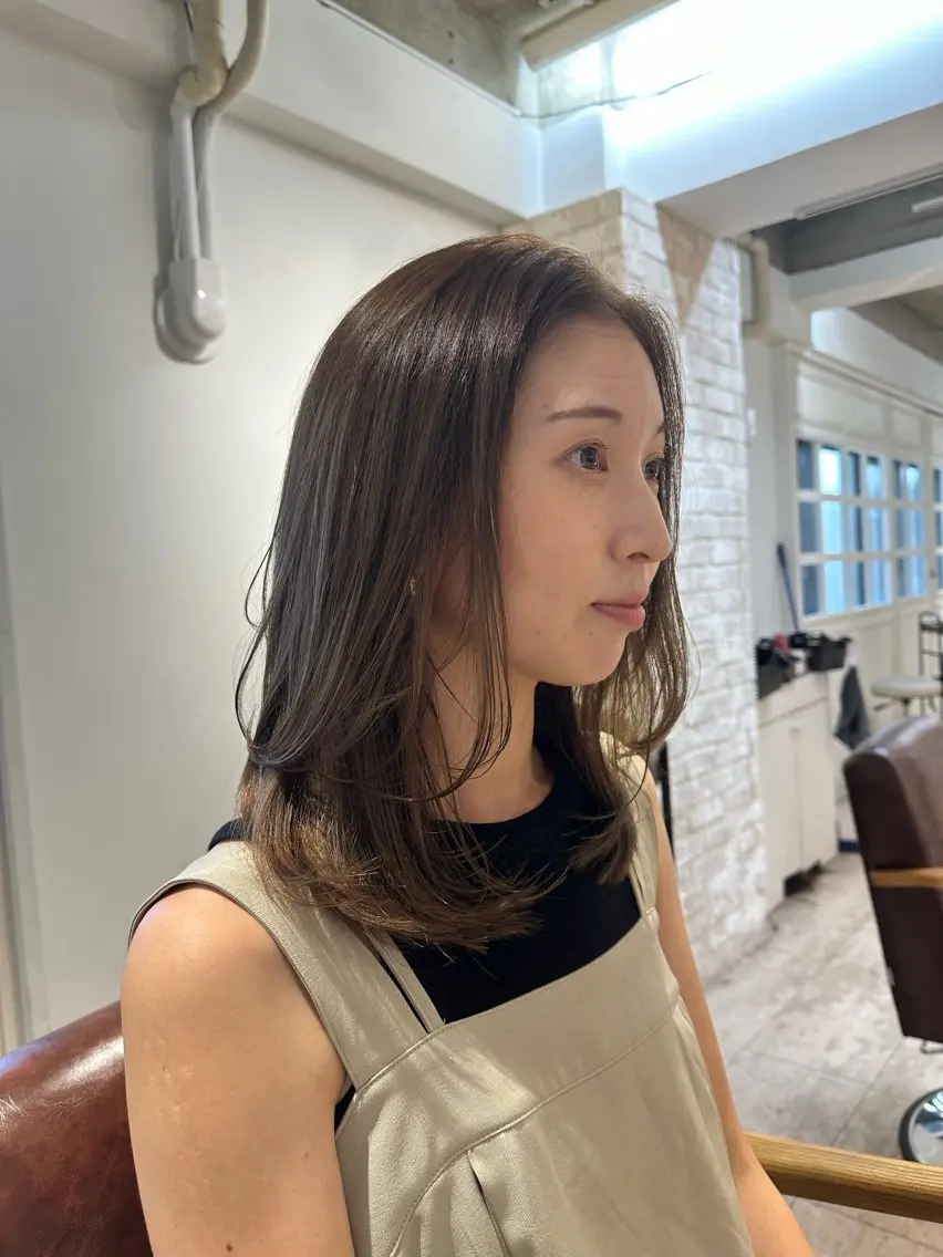 ミディアム ミディアムレイヤー 顔周りカット レイヤーカット 金子侑史 /縮毛矯正の人のヘアスタイル