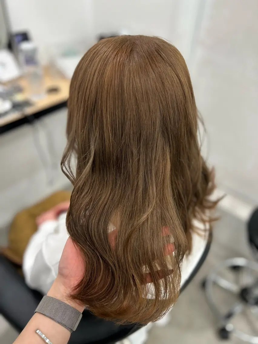 ロング カラー ヘアカラー トリートメント ヘッドスパ ヘアセット YUKA🤍ベージュ /ミルクティーのヘアスタイル