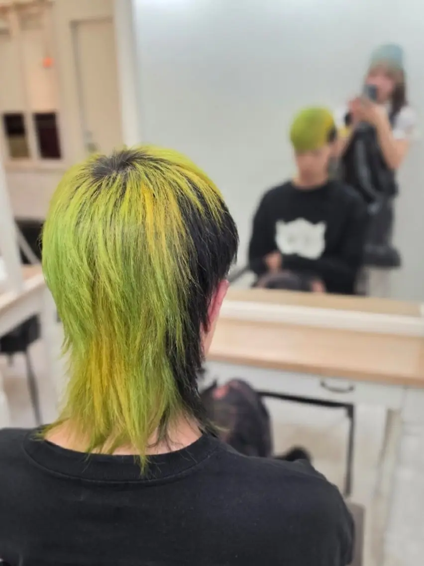 メンズ カラー デザインカラー ヘアカラー Log  nanaka🎀のヘアスタイル