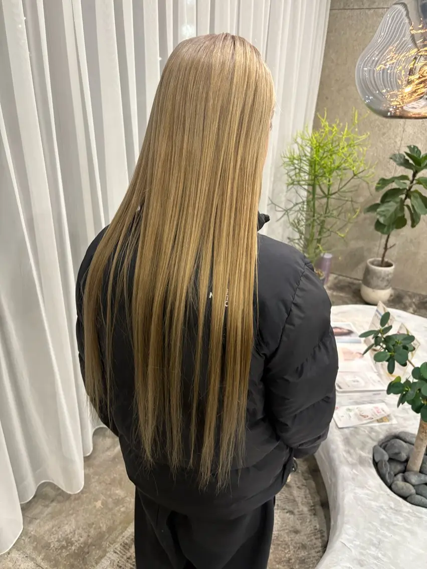 カラー ベージュカラー KUBO HADUKIのヘアスタイル