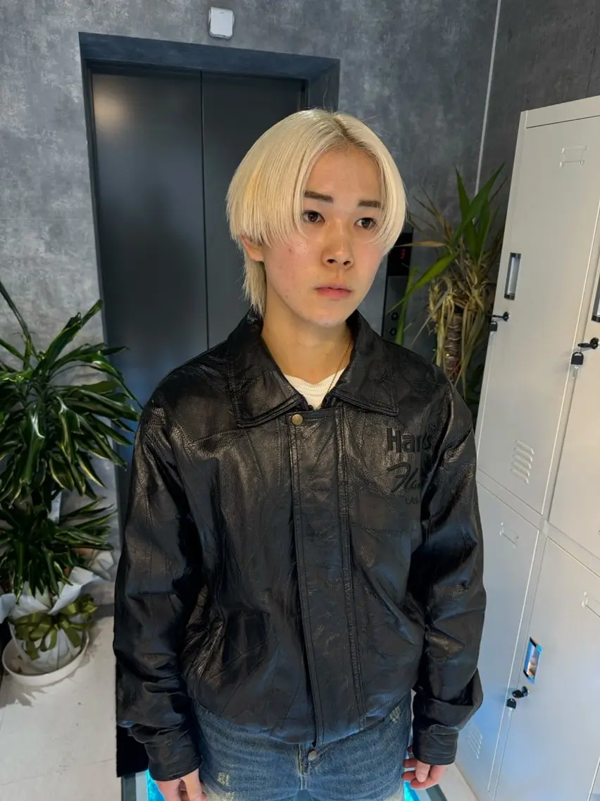 カラー メンズ ハイトーンカラー りゅうたのヘアスタイル