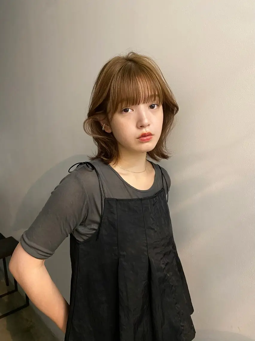 ミディアム カラー レイヤーカット やました もえかのヘアスタイル