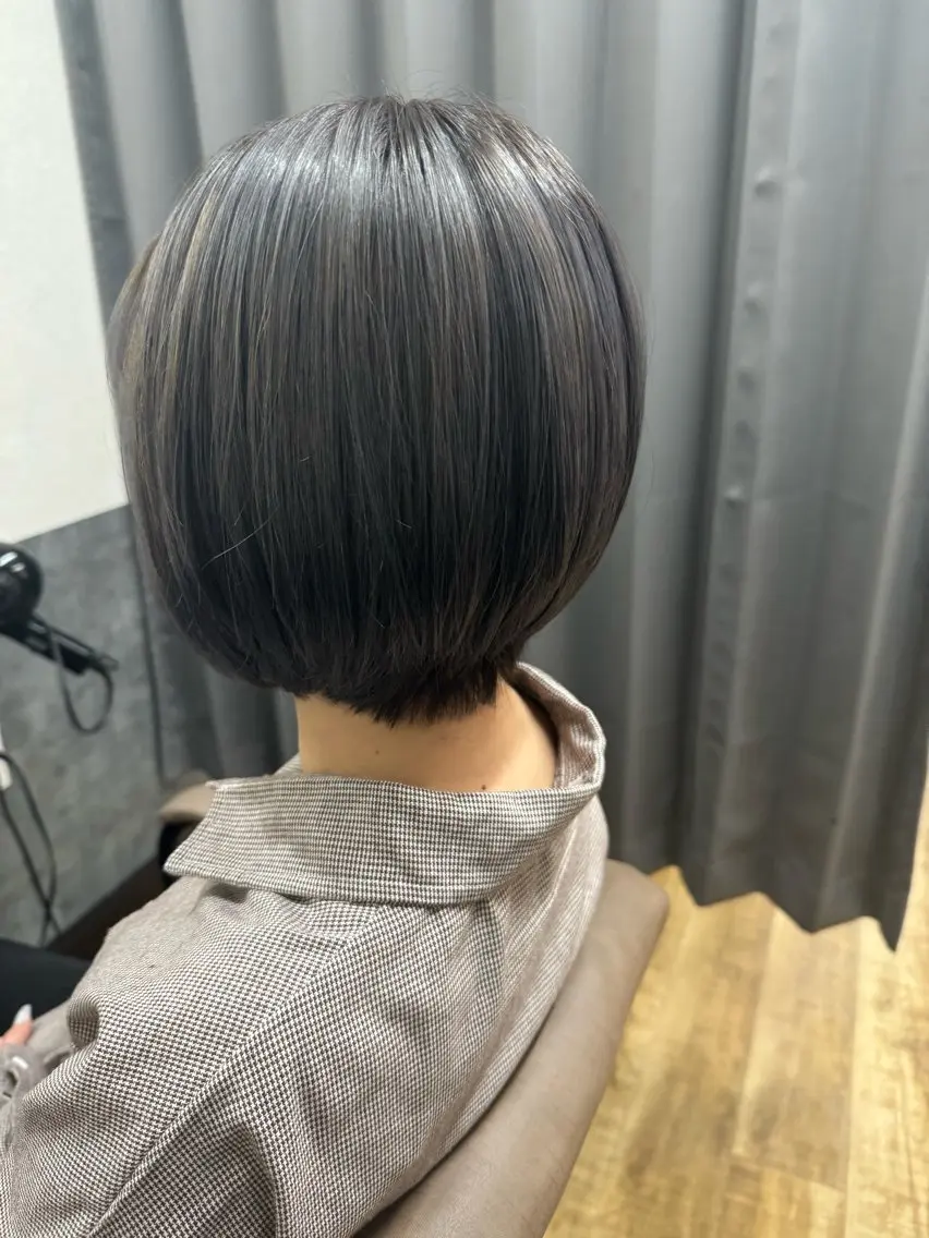 ショート カラー アッシュ reeed konnoのヘアスタイル