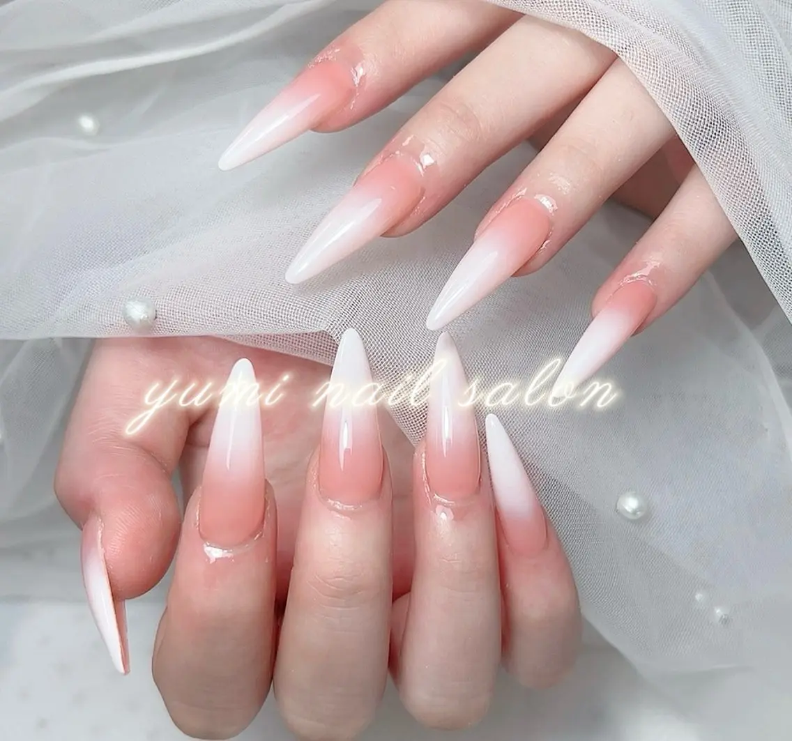 ネイル ハンドネイル 𝐲𝐮𝐦𝐢🎀 長さ出しデザイン専門のネイルデザイン