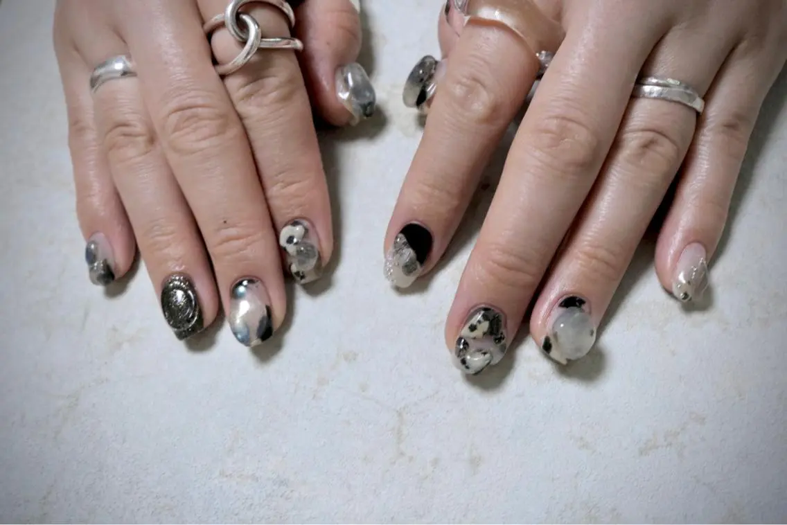 ネイル オーロラネイル カジュアル フラッシュネイル ジェルネイル ラメ(グリッター) ハンドネイル MH Nailのネイルデザイン