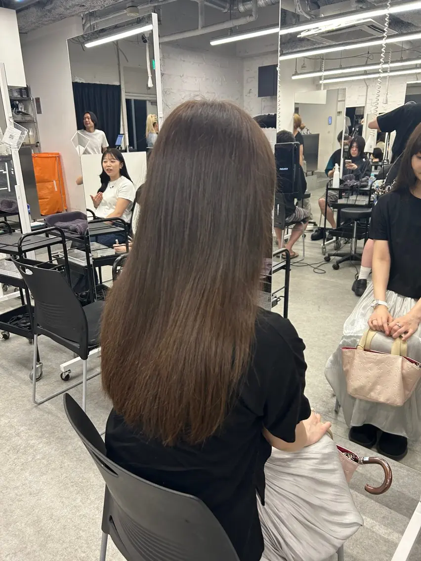 ロング トリートメント モテ艶🪄透明感カラ ー🦋RION🦋のヘアスタイル
