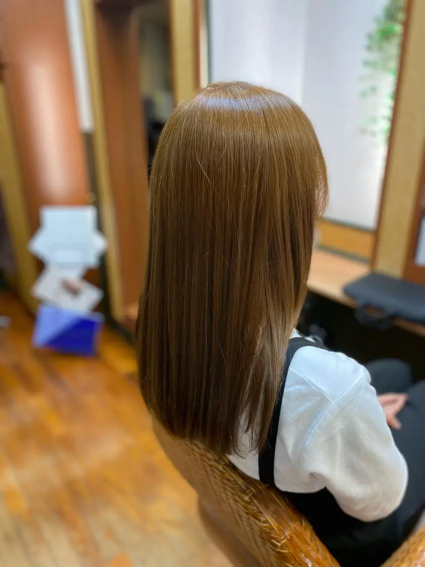 4月限定🌼カット+カラー+うるおいトリートメント＋ホームケアトリートメント付き✨✨の写真