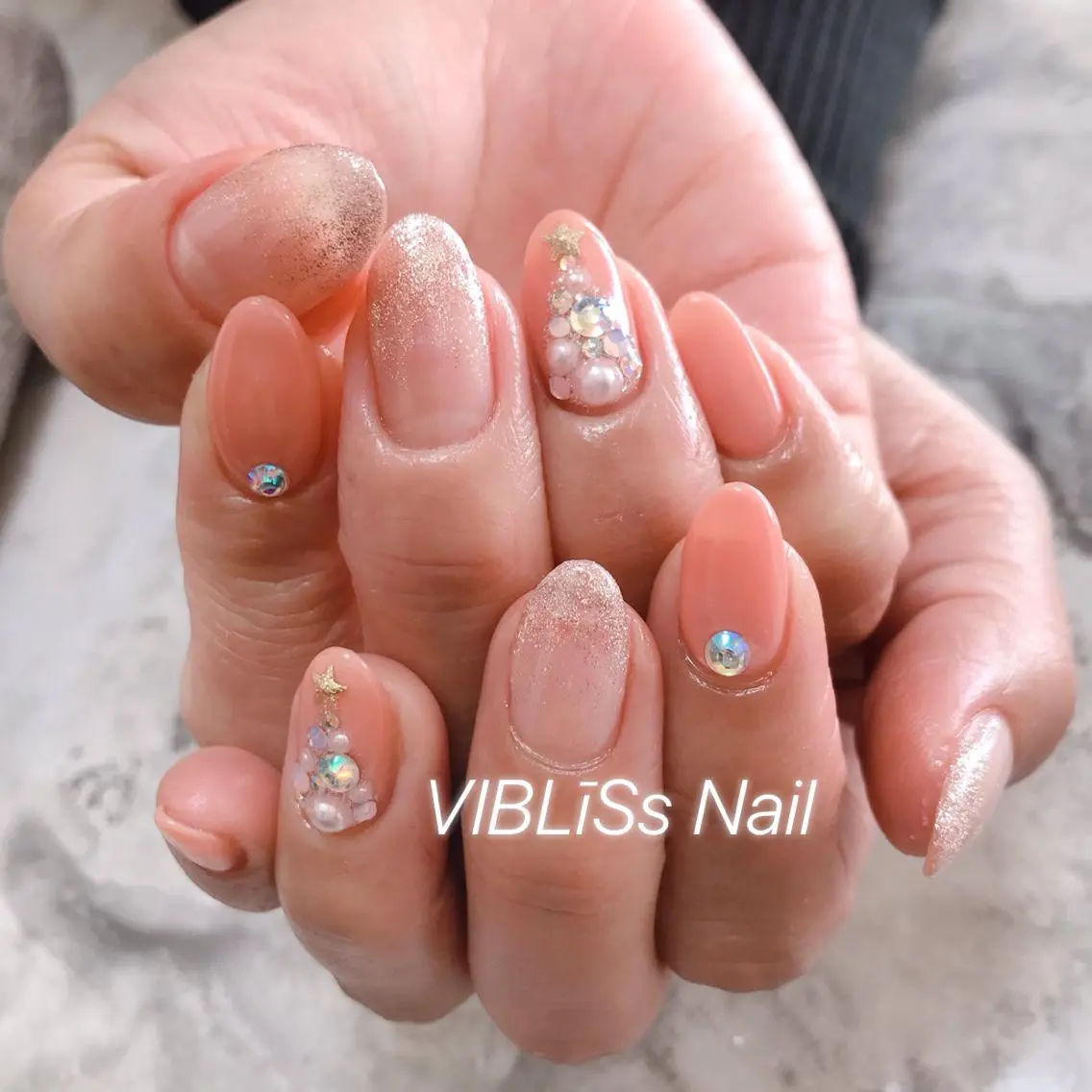 ネイル ハンドネイル VIBLīSs nailのネイルデザイン