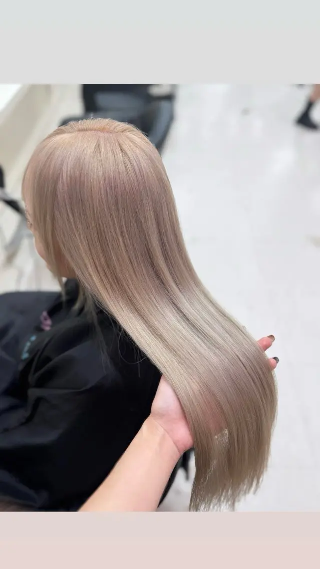 ロング 🎀淡めモテカラー WAKANA🎀のヘアスタイル