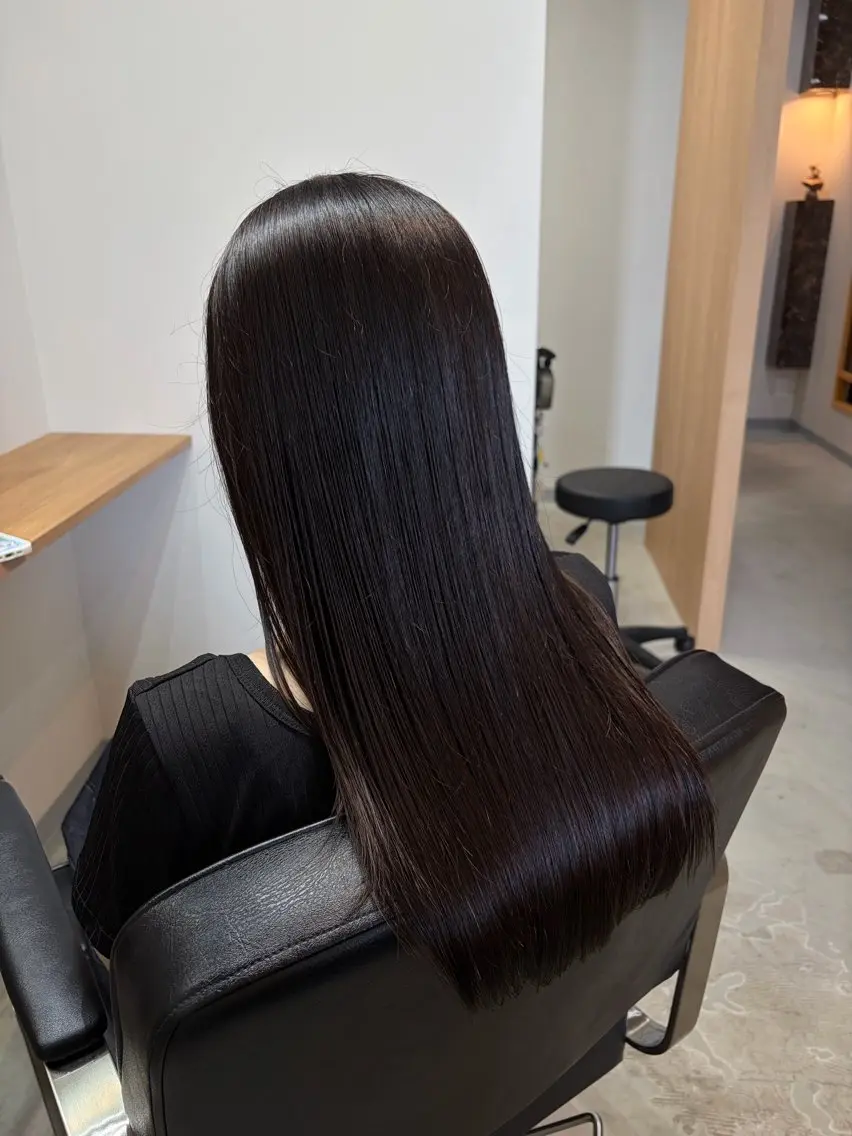 ロング omaフクダ 縮毛矯正/艶髪カラーのヘアスタイル