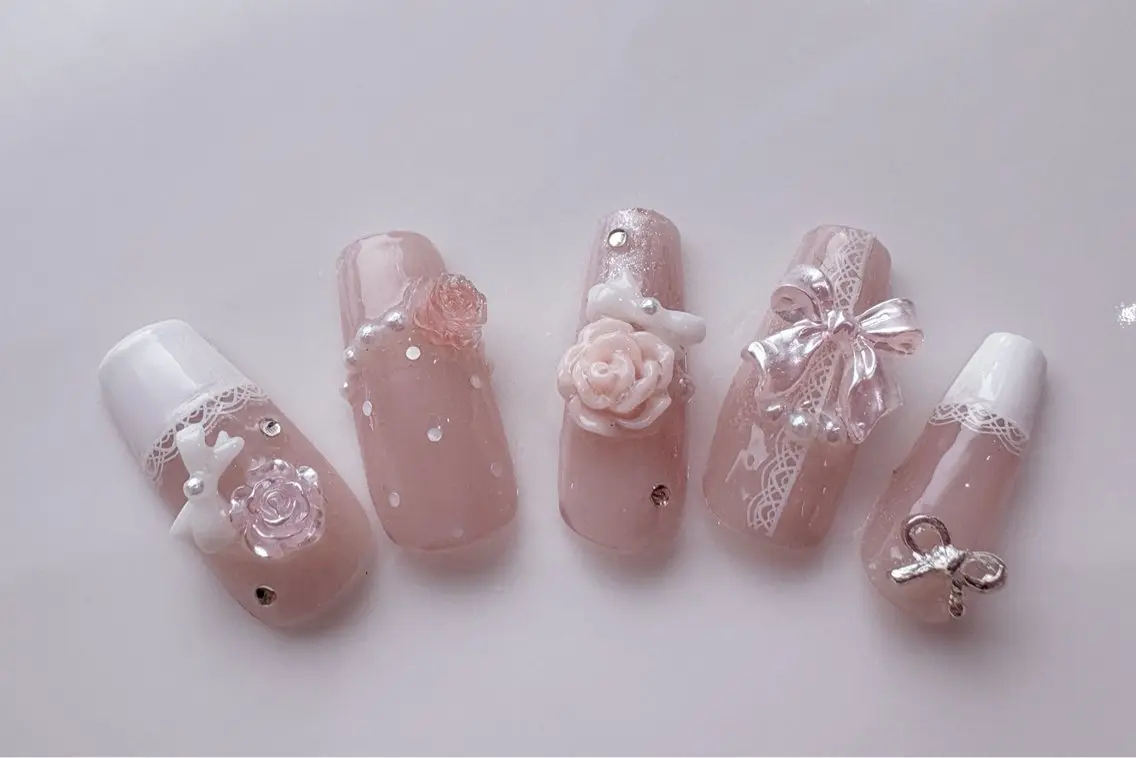 ネイル ゴージャス Nail R🌷 AKARI恵比寿のネイルデザイン