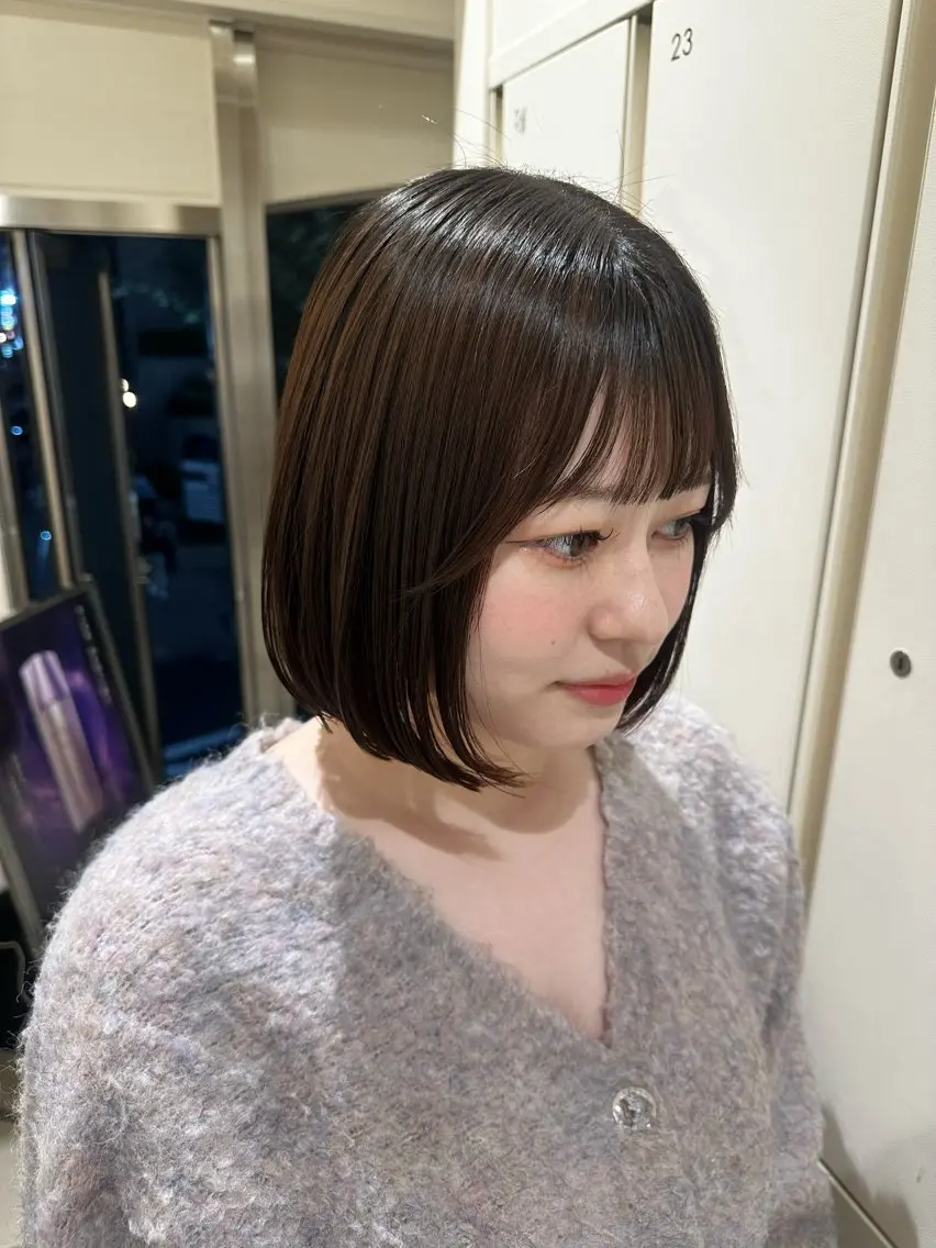 ショート カラー ヘアアレンジ タイトボブ個性派カラ ーAKANEのヘアスタイル