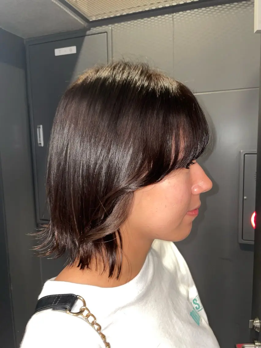 ミディアム オオダテ　シノミ キュアリストのヘアスタイル