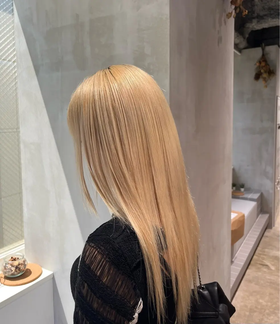 💎ケアブリーチでダメージ軽減💎Wカラー＋3種類の選べるogiiトリートメント🐩❤︎*. ゜の写真
