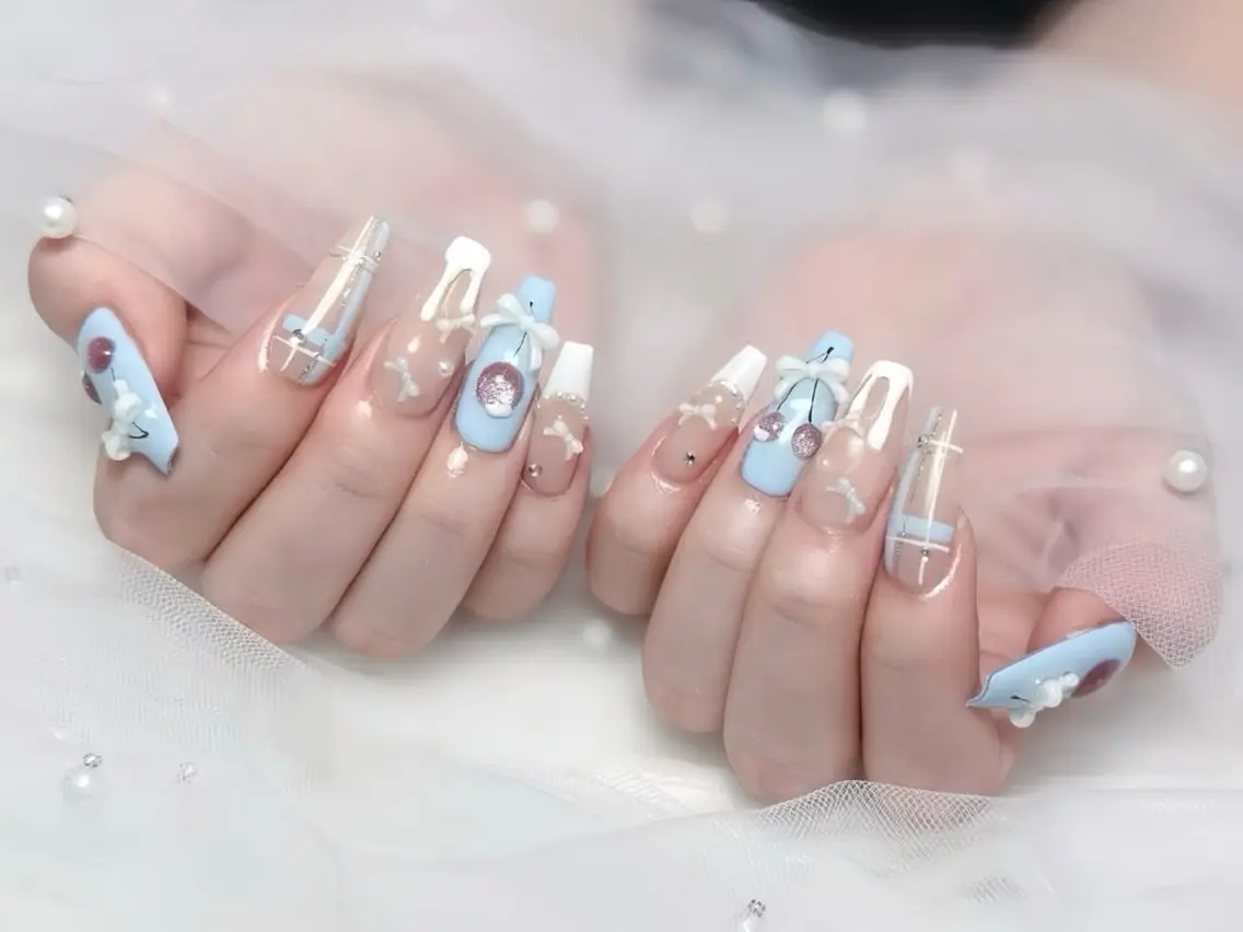 ネイル 韓国ネイル マグネットネイル 持ち込み ニュアンスネイル シンプルネイル ハンドネイル Huyn Nail Shinjyukuのネイルデザイン