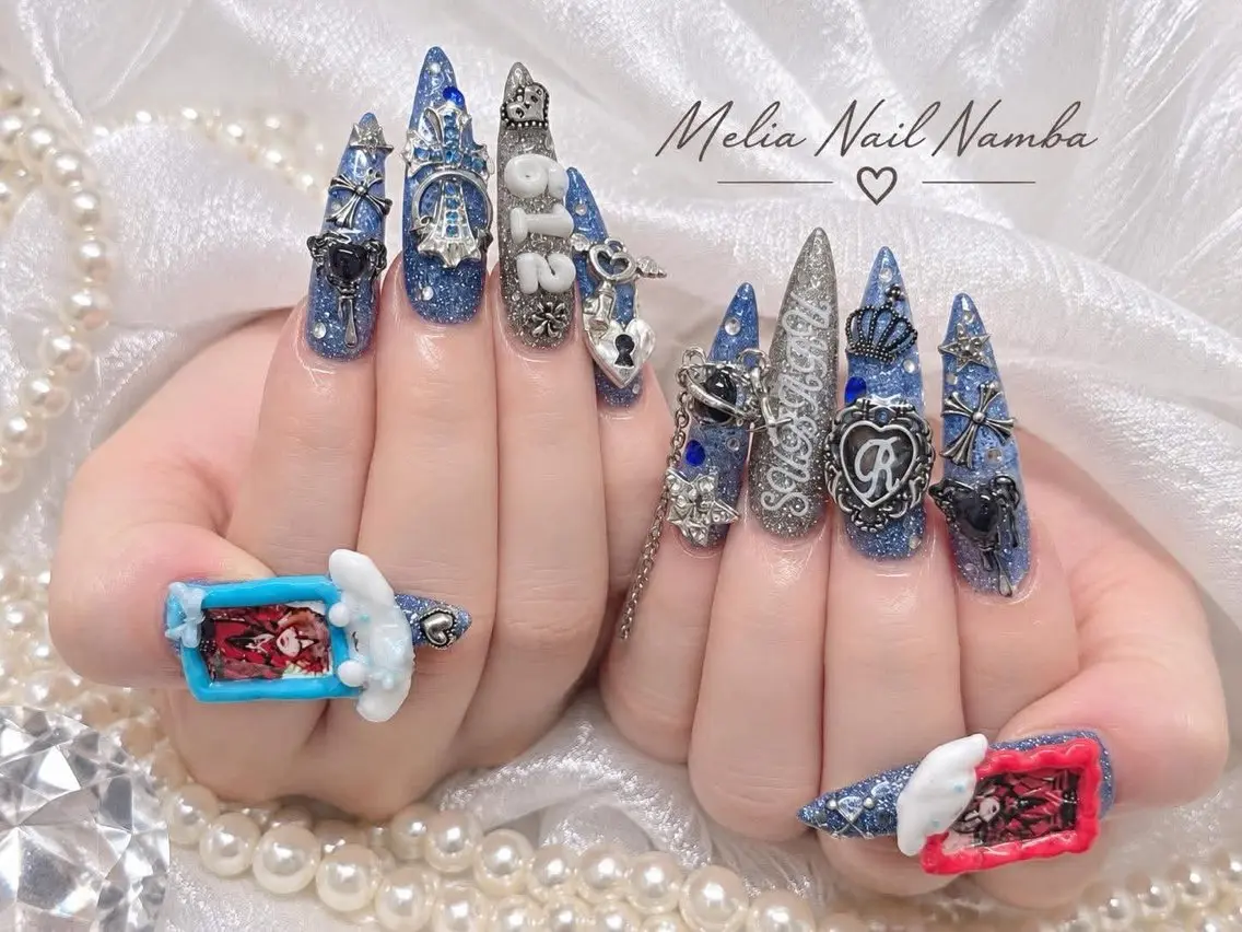 ネイル フラワーネイル フレンチネイル ガーリー キラキラネイル 韓国ネイル ハンドネイル ハンドケア Ami Meliaのネイルデザイン