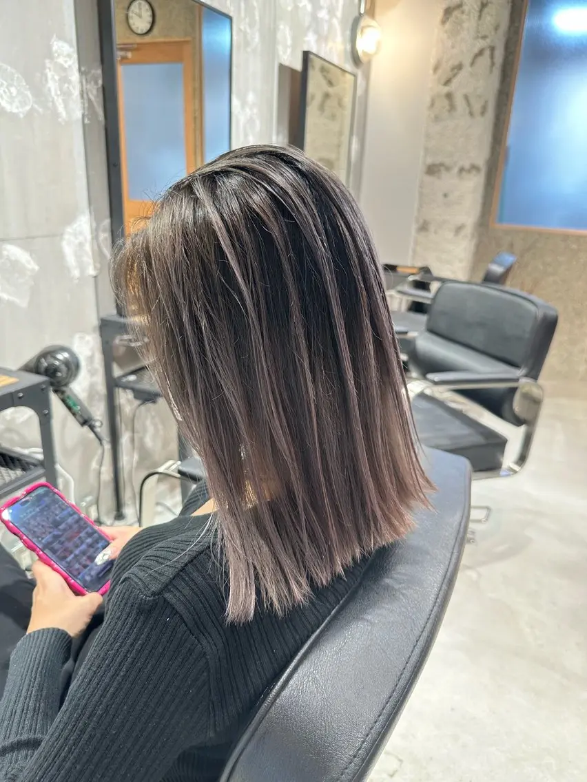 ミディアム カラー ヘアアレンジ カット ヘアカラー トリートメント 久米 治仁のヘアスタイル