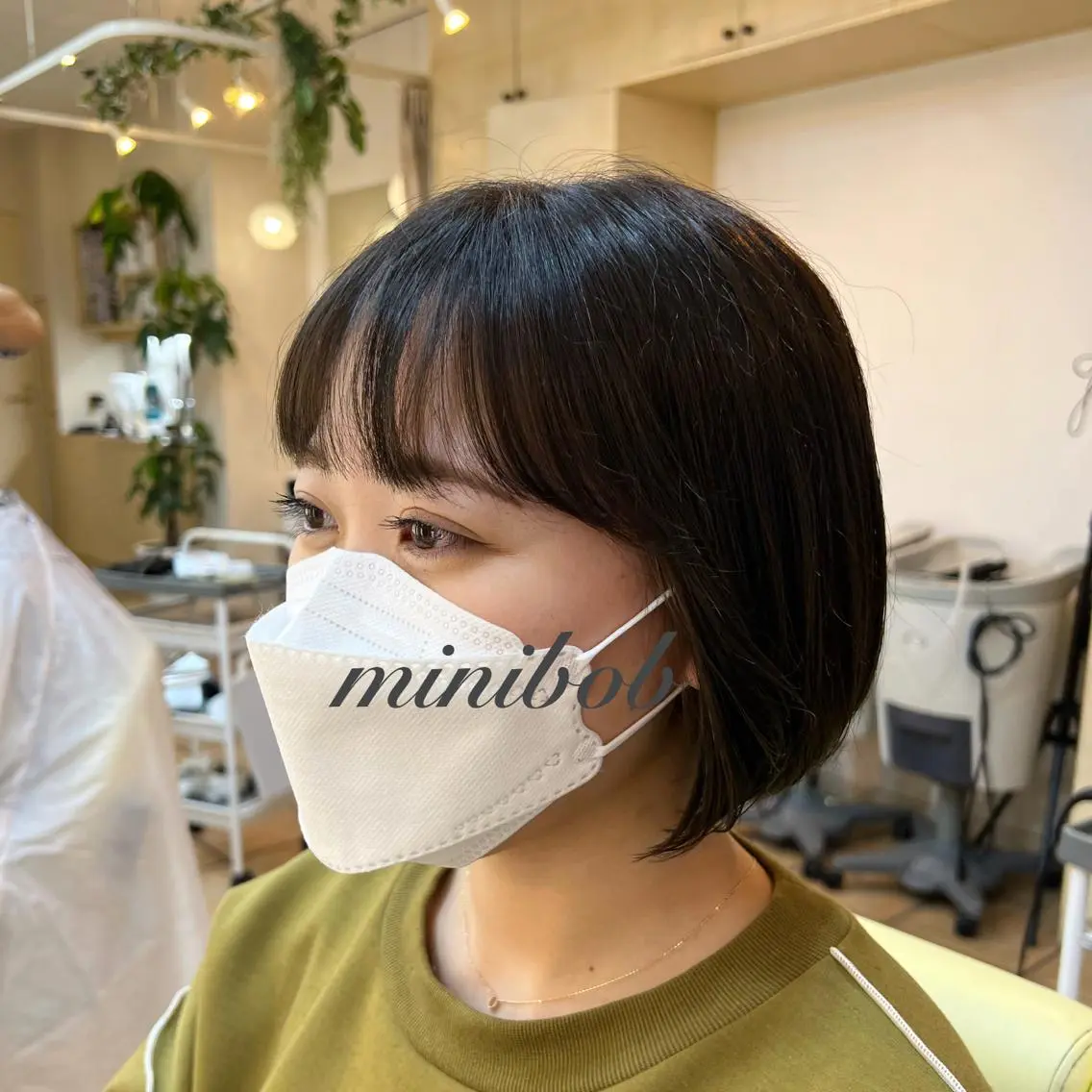ショート カラー オリーブカラー ボブ しま ななこのヘアスタイル