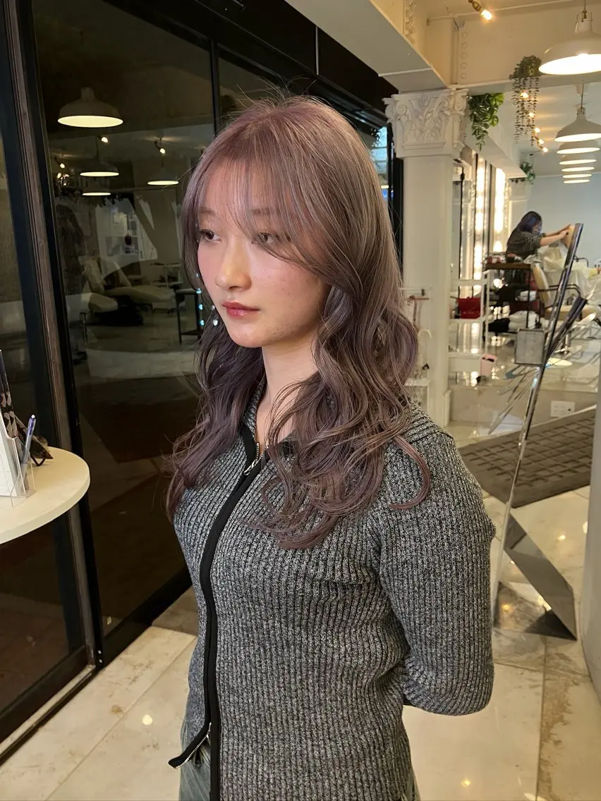セミロング カラー ヘアカラー トリートメント Hanaka🪷 ニュアンス×レイヤーのヘアスタイル