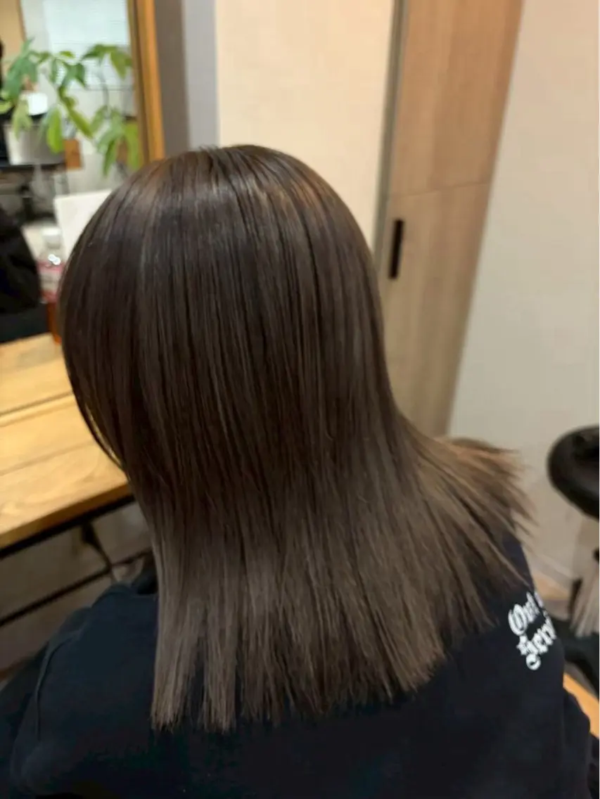 ミディアム Hiroi Ayumiのヘアスタイル