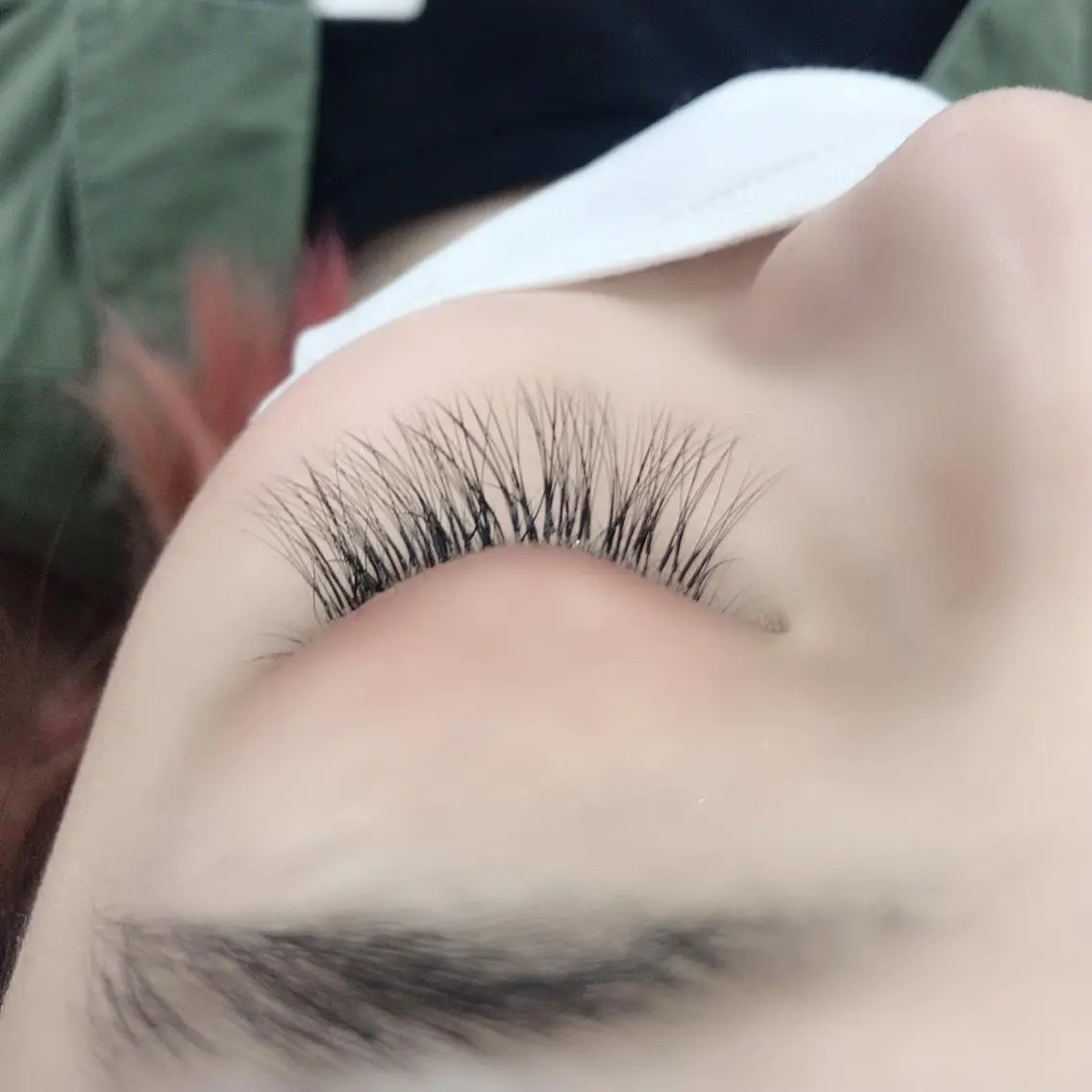 マツエク・マツパ 中村 眞歩のヘアスタイル