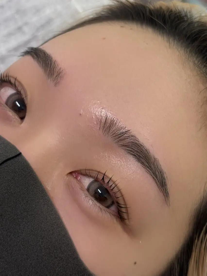マツエク・マツパ ciera EYE sakiの眉毛・アイブロウイメージ