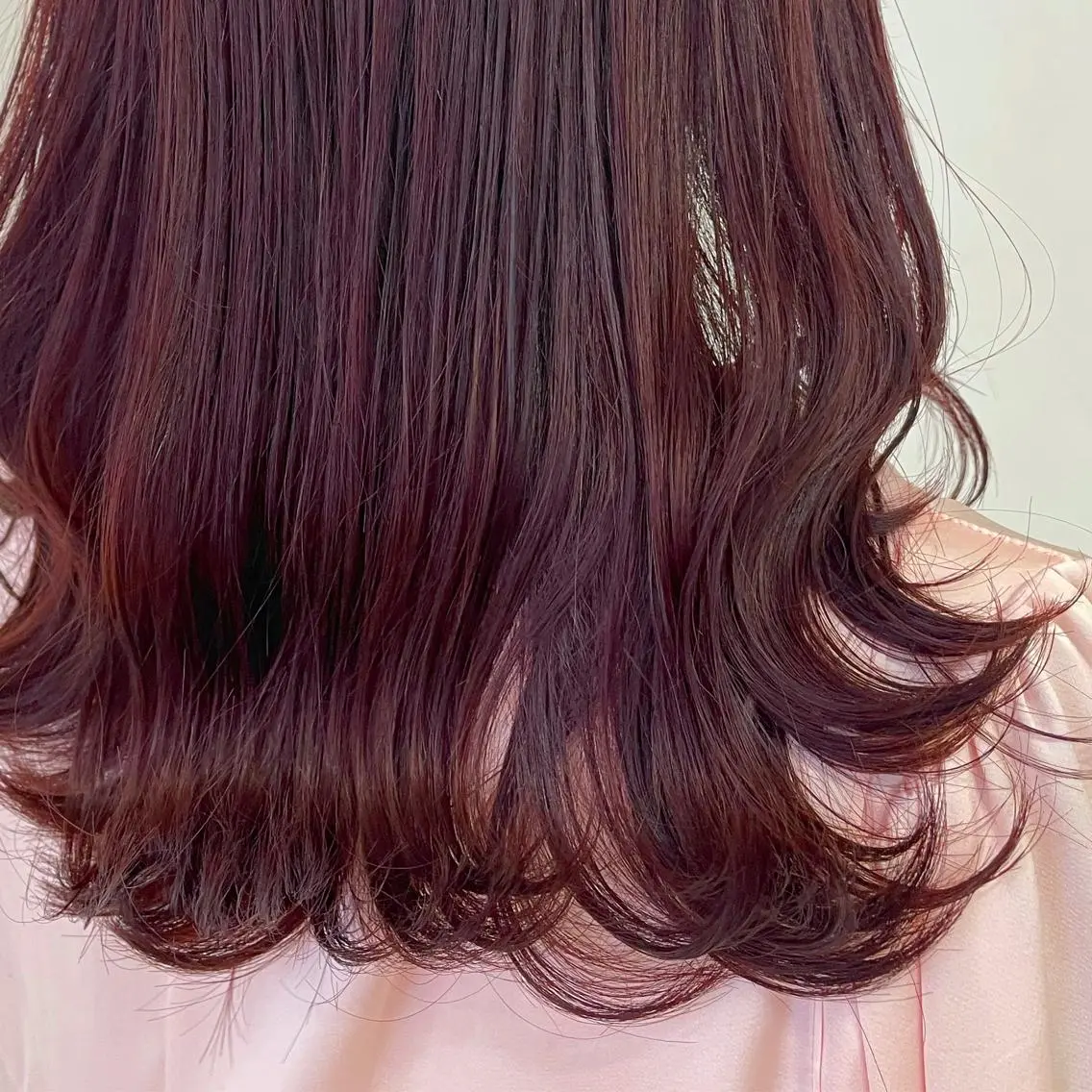 セミロング カラー パーマ ヘアアレンジ 透明感カラー オレンジ ピンクカラー 極上の艶髪 RINAのヘアスタイル