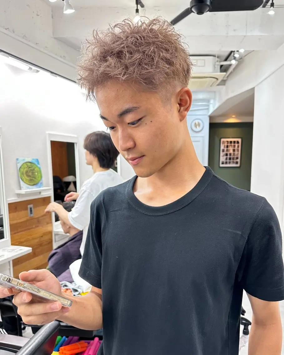 ショート カラー メンズ グランジヘア 無造作ヘアHYUGAのヘアスタイル