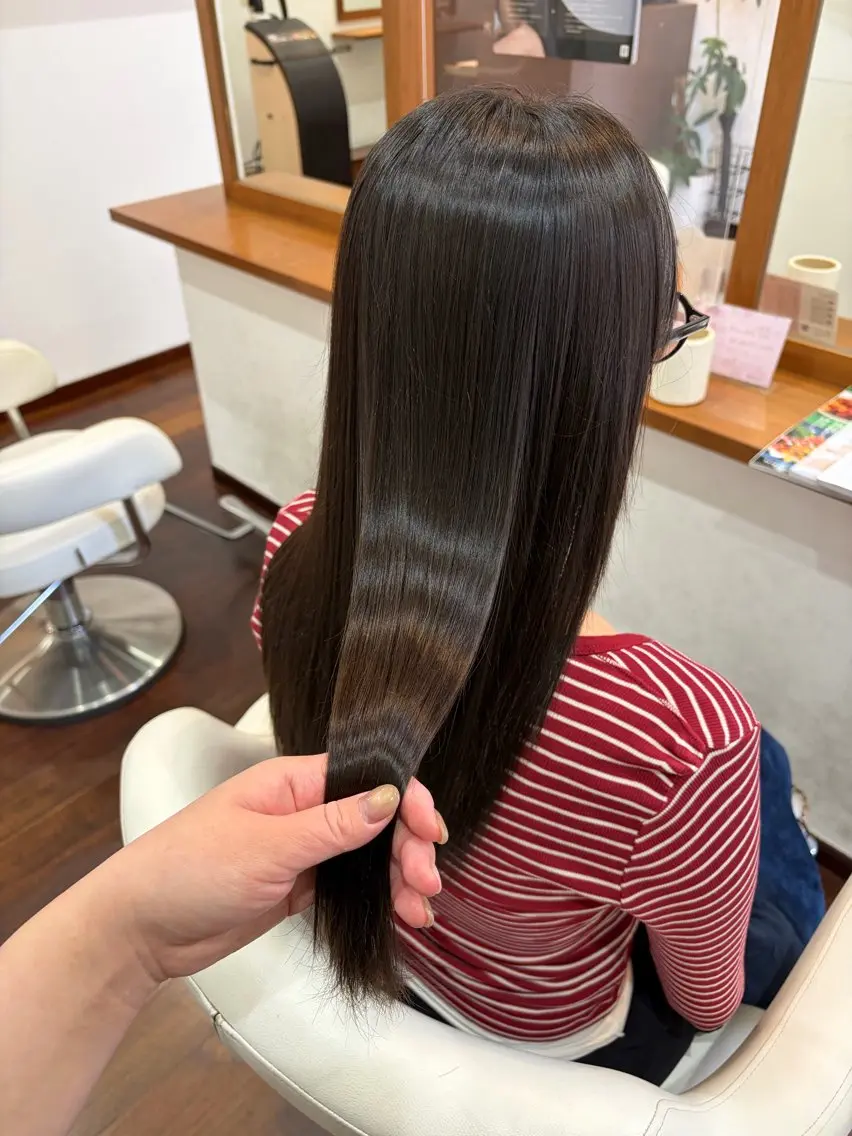 ロング カット 縮毛矯正 トリートメント 金岡 碧のヘアスタイル