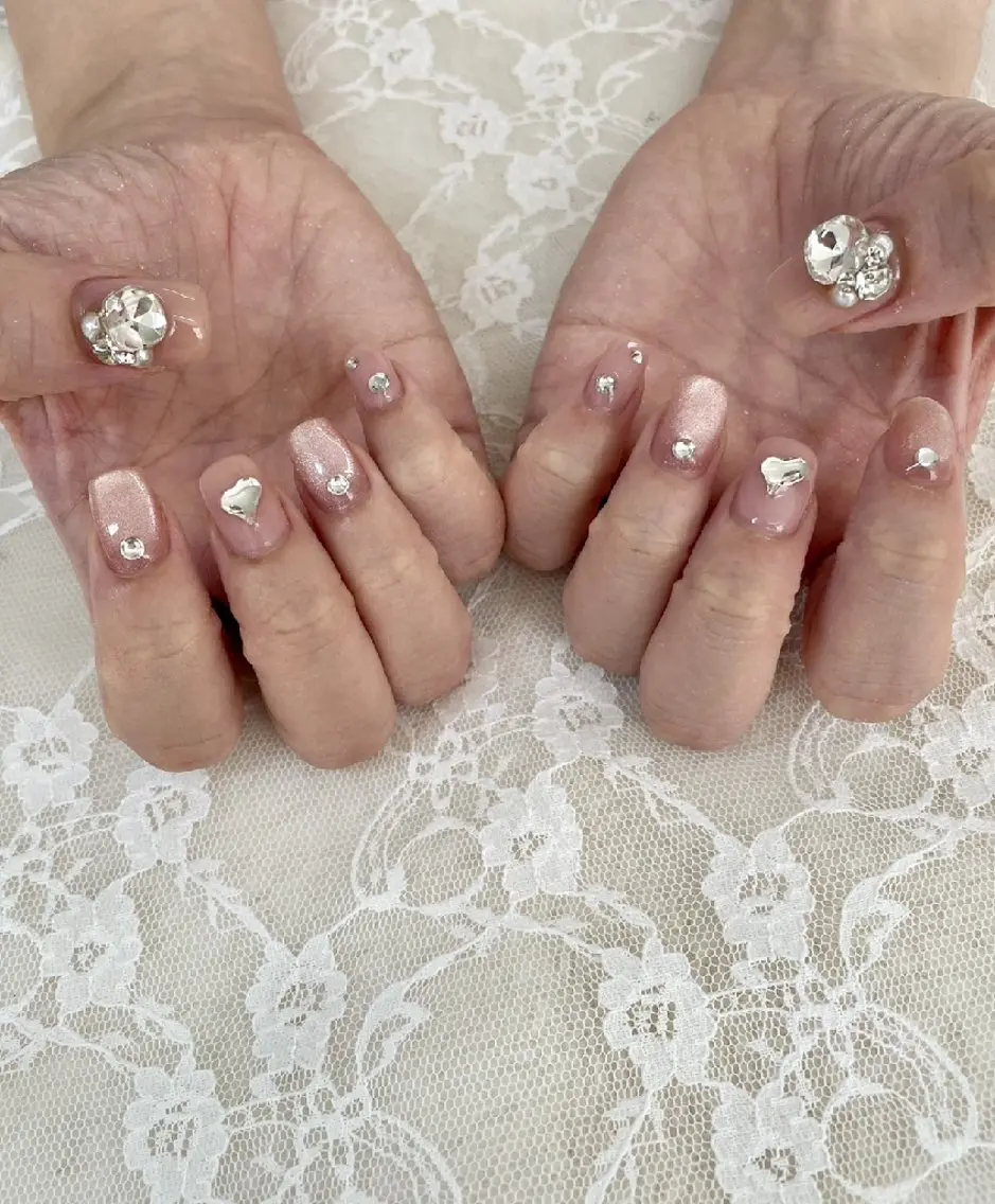 ネイル ピンク ストーンネイル ワンホンネイル ハンドネイル ハンドケア 心斎橋Salon Epokkuのネイルデザイン