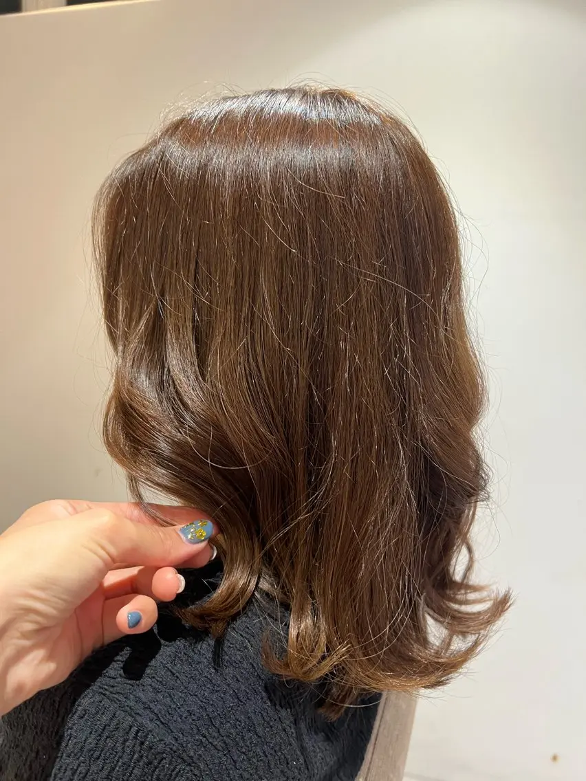 セミロング カラー ベージュカラー ブラウンカラー 透明感カラー モカベージュ ブルームヘアデザイン かこ。のヘアスタイル