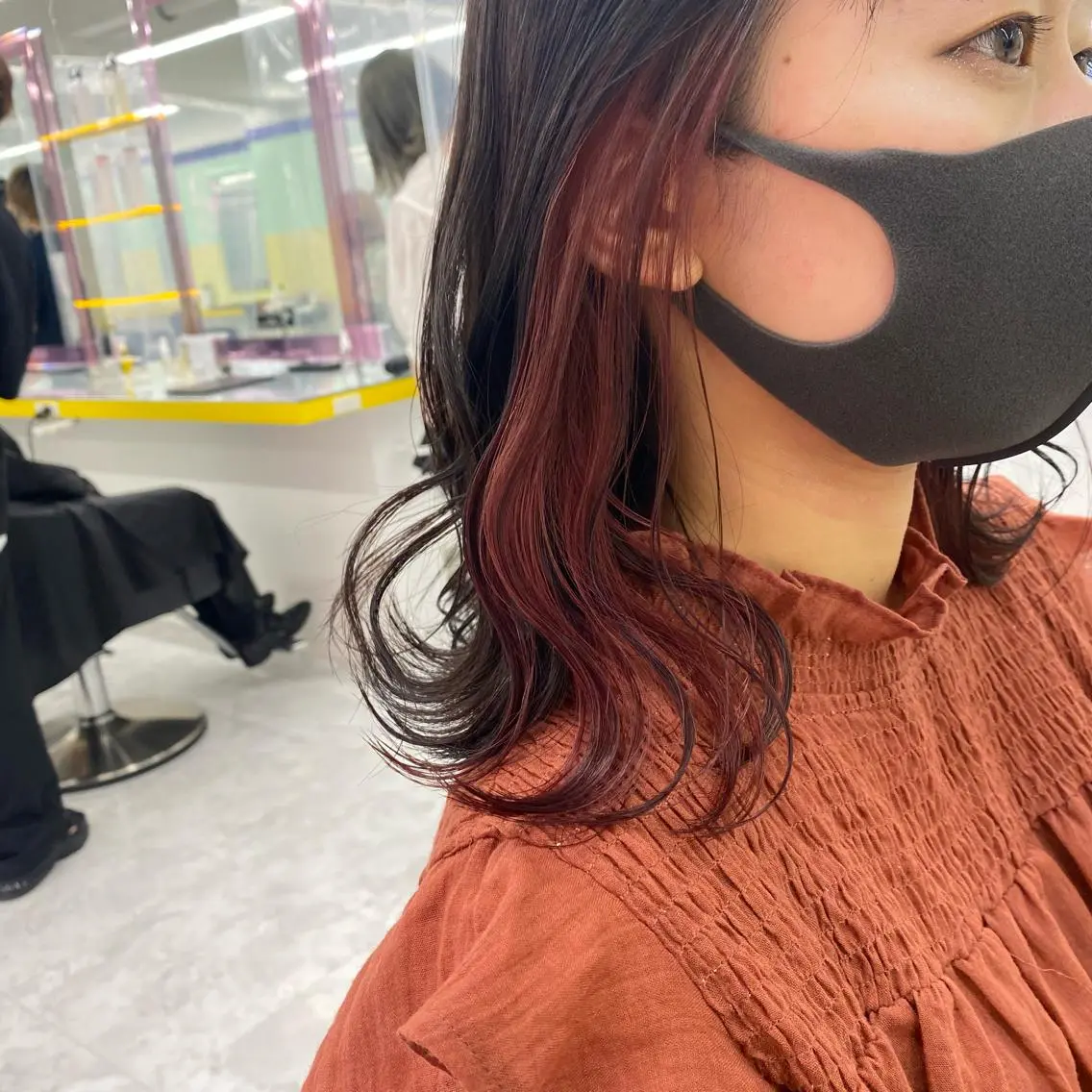 セミロング カラー ヘアアレンジ ヘアカラー トリートメント mai🍑暖色カラー /レイヤー💖のヘアスタイル