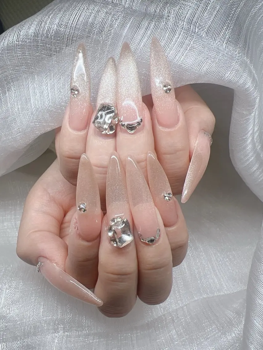 ネイル ハンドネイル Lee Nails チップ長さだし専門店のネイルデザイン