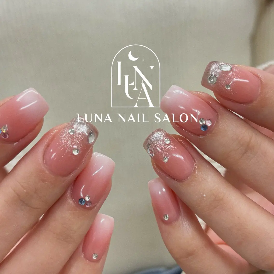 ネイル アートネイル フレンチネイル ジェルネイル ガラスフレンチ 韓国ネイル ハンドネイル フットネイル ハンドケア LUNA Nail salon💕のネイルデザイン