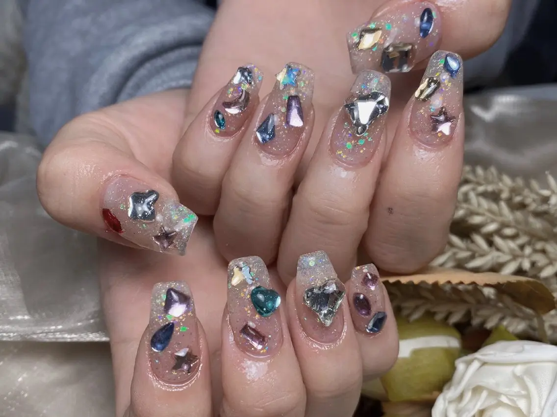 ネイル キラキラネイル ハンドネイル UM Nail Salonのネイルデザイン