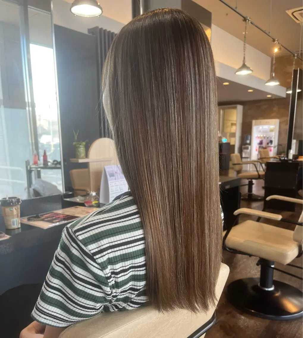 ロング カラー 村上 遼華のヘアスタイル