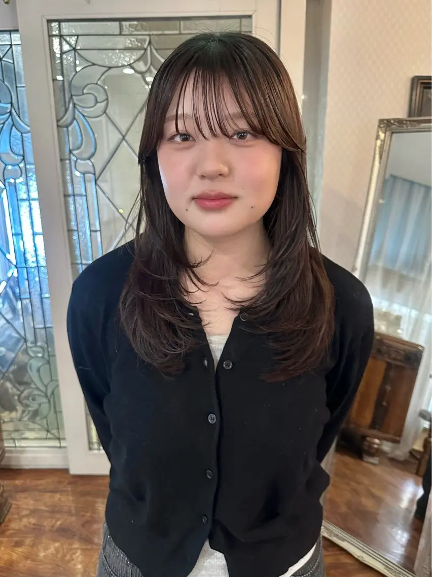ロング カラー レイヤーカット ロング カット ヘアカラー トリートメント 四日市/レイヤー /似合わせカットのヘアスタイル