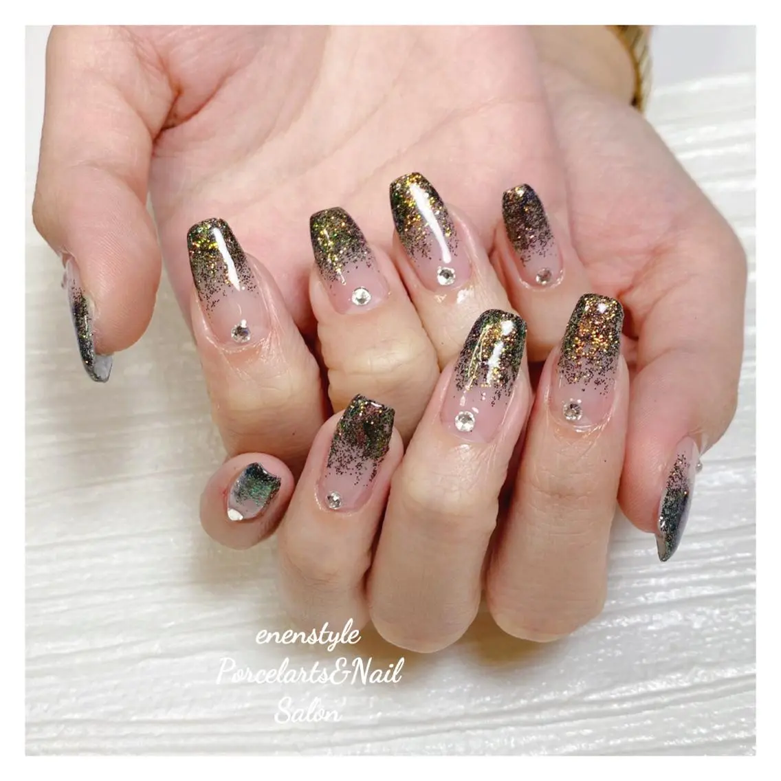 ミディアム ネイル 🐾enen style 🐾のネイルデザイン