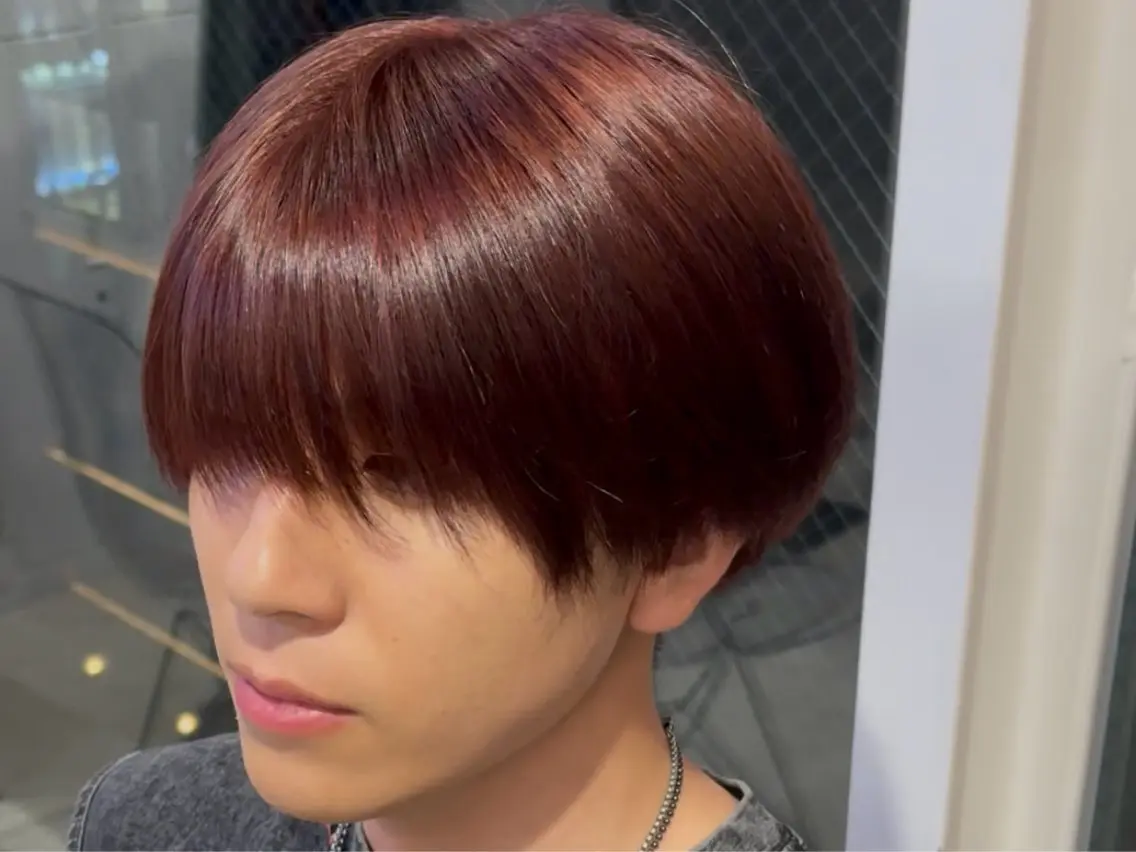 カラー メンズ メンズブリーチ ブリーチ ヘアカラー AKI .のヘアスタイル
