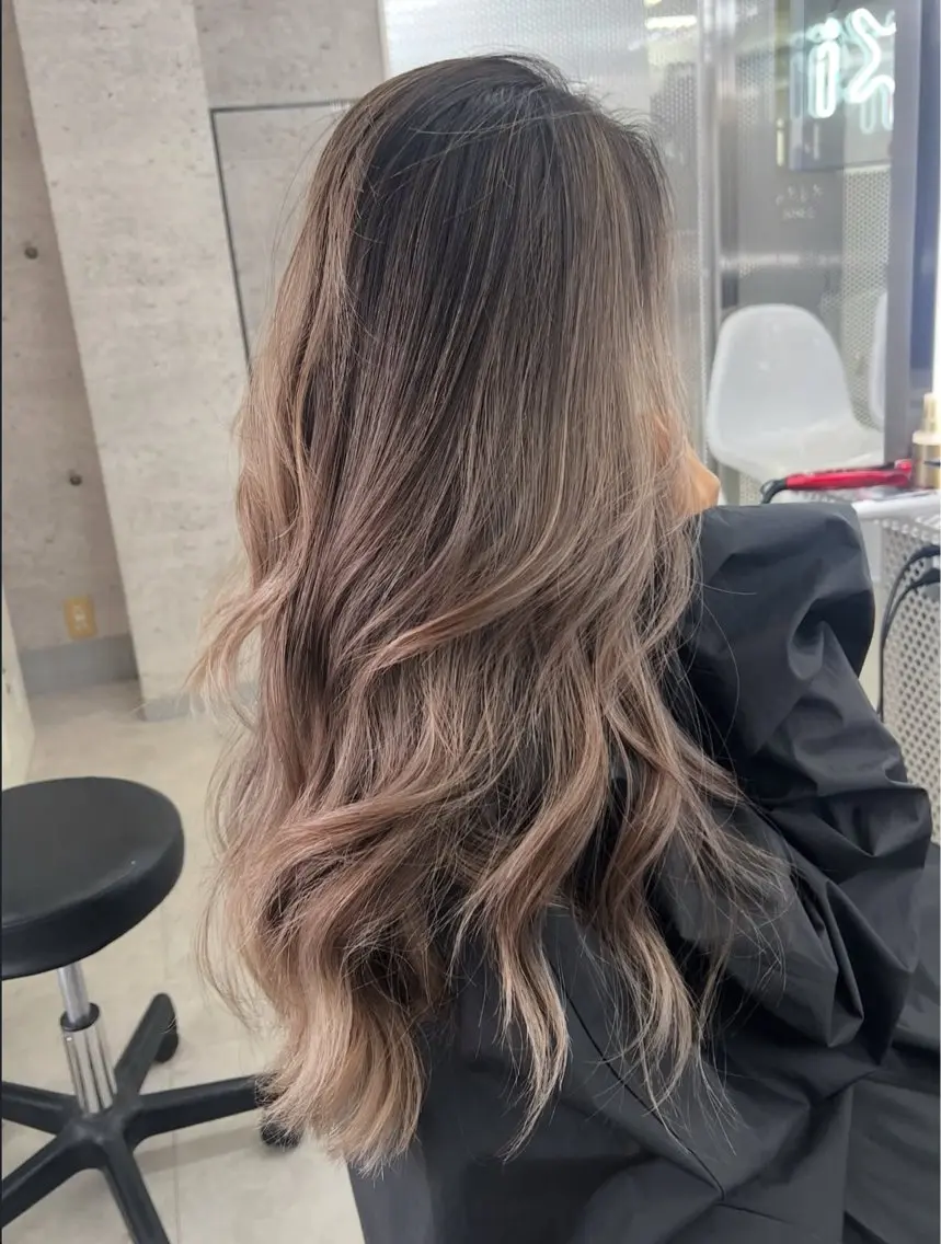 ロング カラー ヘアカラー KIRYU SARAのヘアスタイル