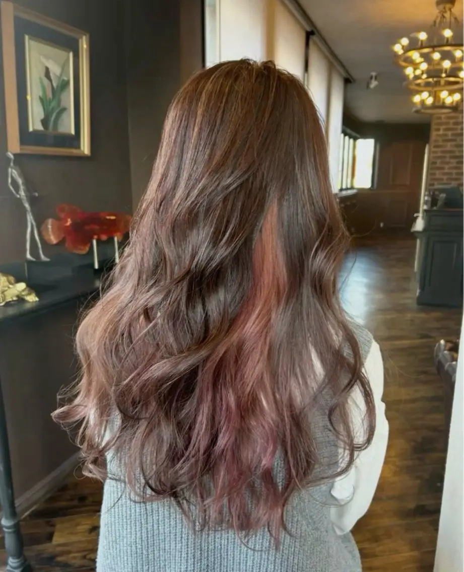 ロング カラー ヘアアレンジ カット ヘアカラー トリートメント 李奈🌼レイヤー/ 透明感カラーブリーチのヘアスタイル
