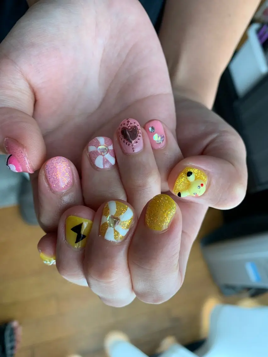ネイル ハンドネイル 渡辺 えりなのネイルデザイン