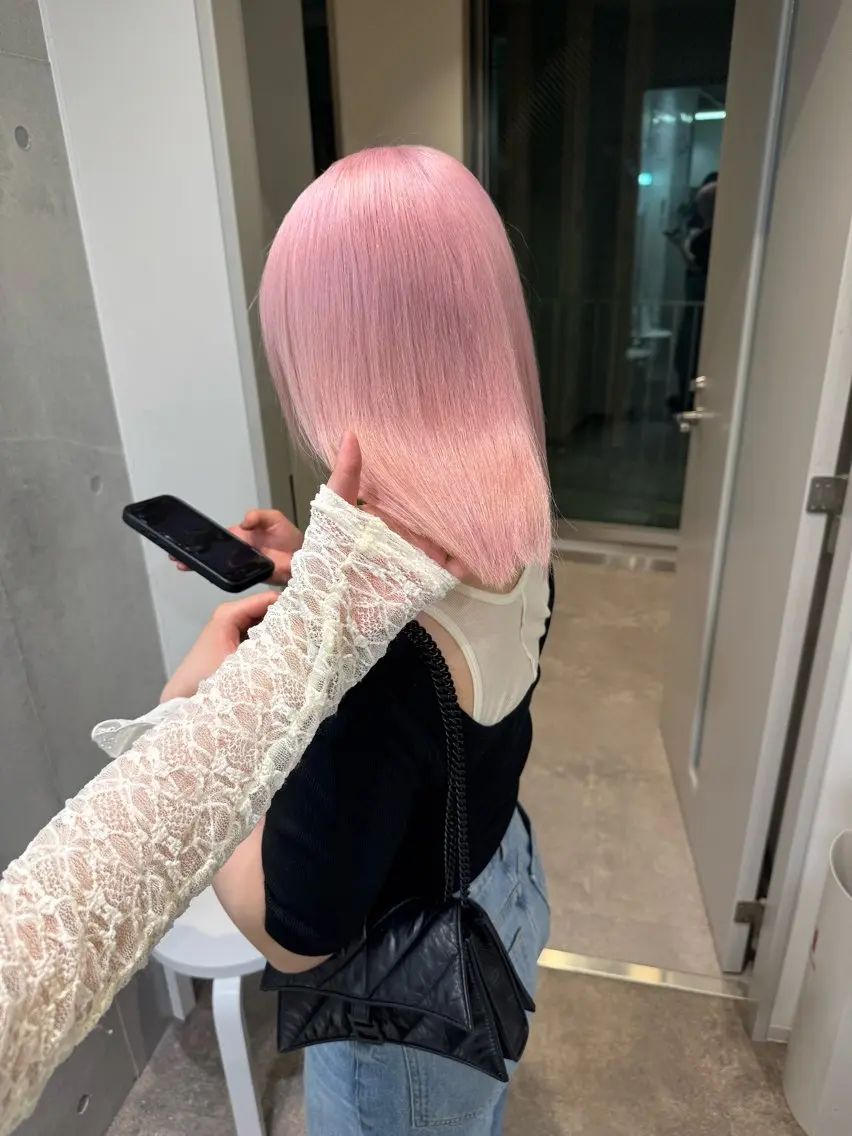 ミディアム カラー ピンクカラー ヘアカラー ハイトーン/ピンク カラー/めい🎀のヘアスタイル