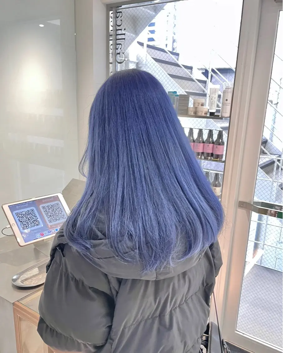 ロング カラー ブルーカラー シルバー ヘアカラー トリートメント ツヤ髪/透け感ヘア 💎Nokaのヘアスタイル