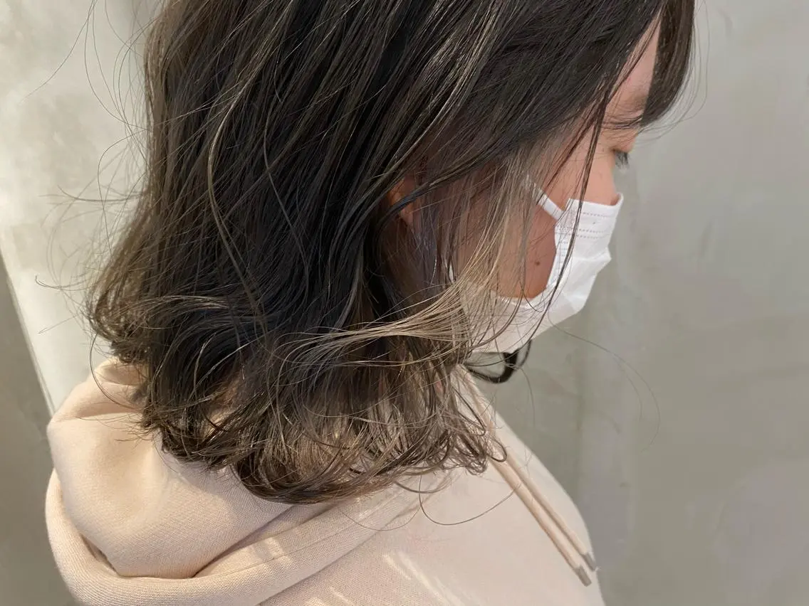 ミディアム 新宿/顔周りカット +レイヤー=しずく♩のヘアスタイル