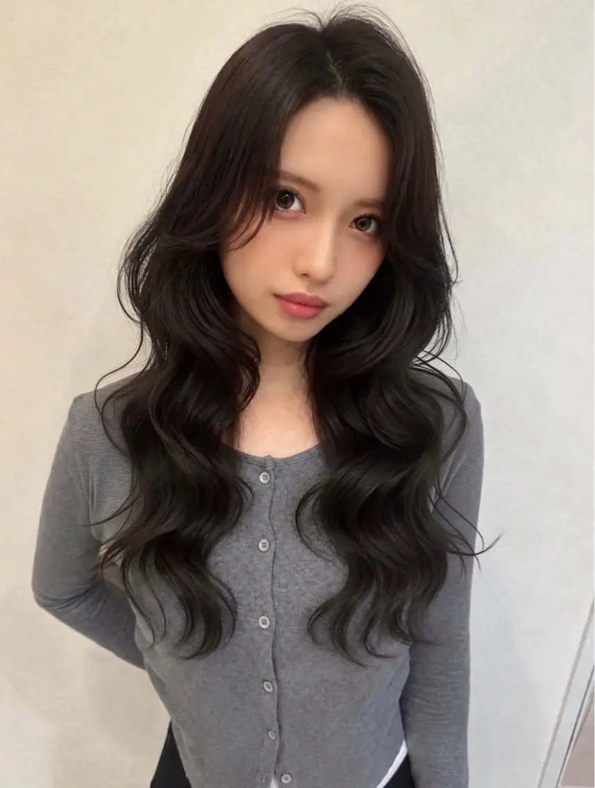 ロング カラー シールエクステ バレイヤージュ ベージュカラー ブリーチ ケアブリーチ カット 大阪梅田/レイヤー/ ハイライト/yuuのヘアスタイル