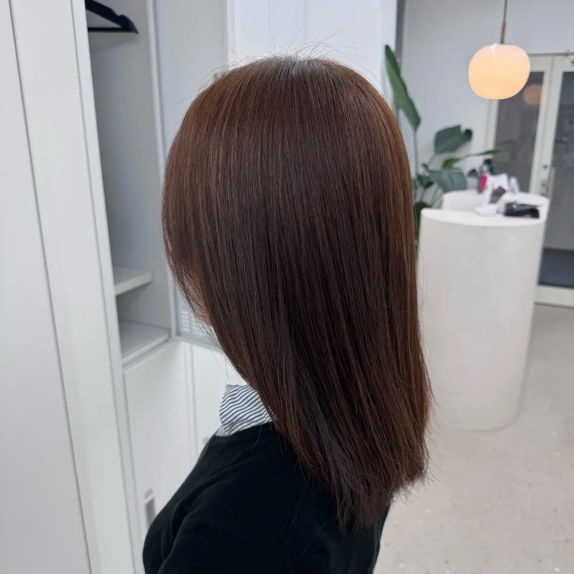 セミロング カラー ブラウンカラー ヘアカラー トリートメント 内田 愛莉のヘアスタイル