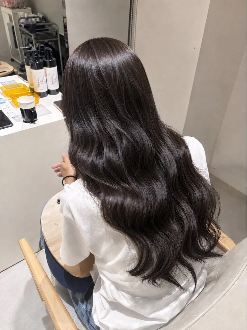 ロング ヘアカラー 木村 友泉のヘアスタイル